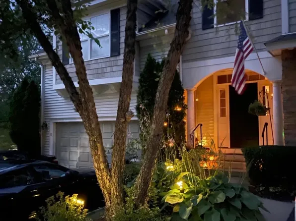 28 Woodcrest Lane #28, Danbury, CT 06810