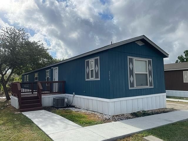 1st image of 8254 Montgomery Oak