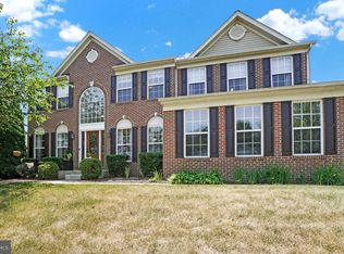 239 Sunset Cir, Red Lion, PA 17356