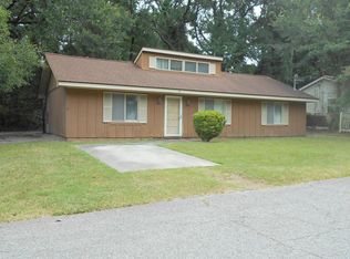 2 Twin Lakes Rd, Beaufort, SC 29902