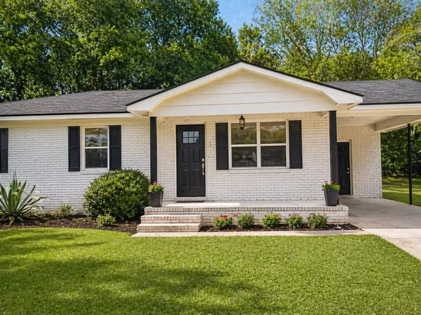 921 Jamestown Dr, Valdosta, GA 31601