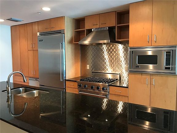 3rd image of 1208 E Kennedy Blvd Unit 412