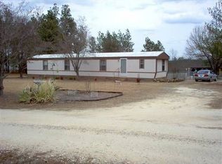 135 Paradise Ln, Aberdeen, NC 28315