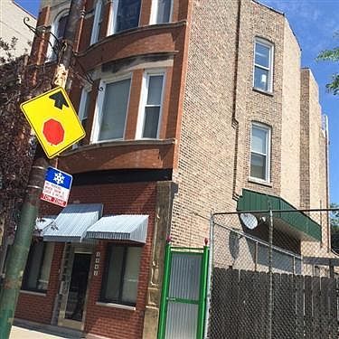 1st image of 1041 N California Ave #1