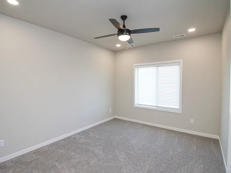 River Park Townhomes — Photo 33