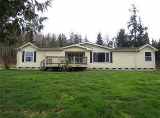 365 Dodge Rd, Camano Island, WA 98282