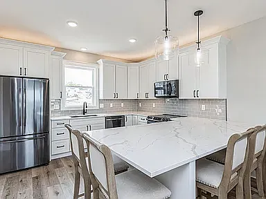 3 bed, 2.5 bath, 1450 sqft, $2,195 — Photo 3
