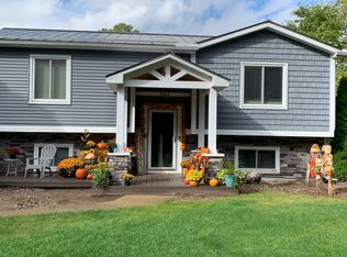 620 W Wise Rd, Commerce Township, MI 48382