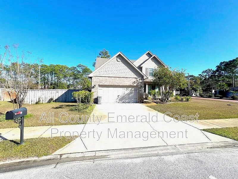 3 bed, 2.5 bath, 2197 sqft, $3,195 — Photo 2