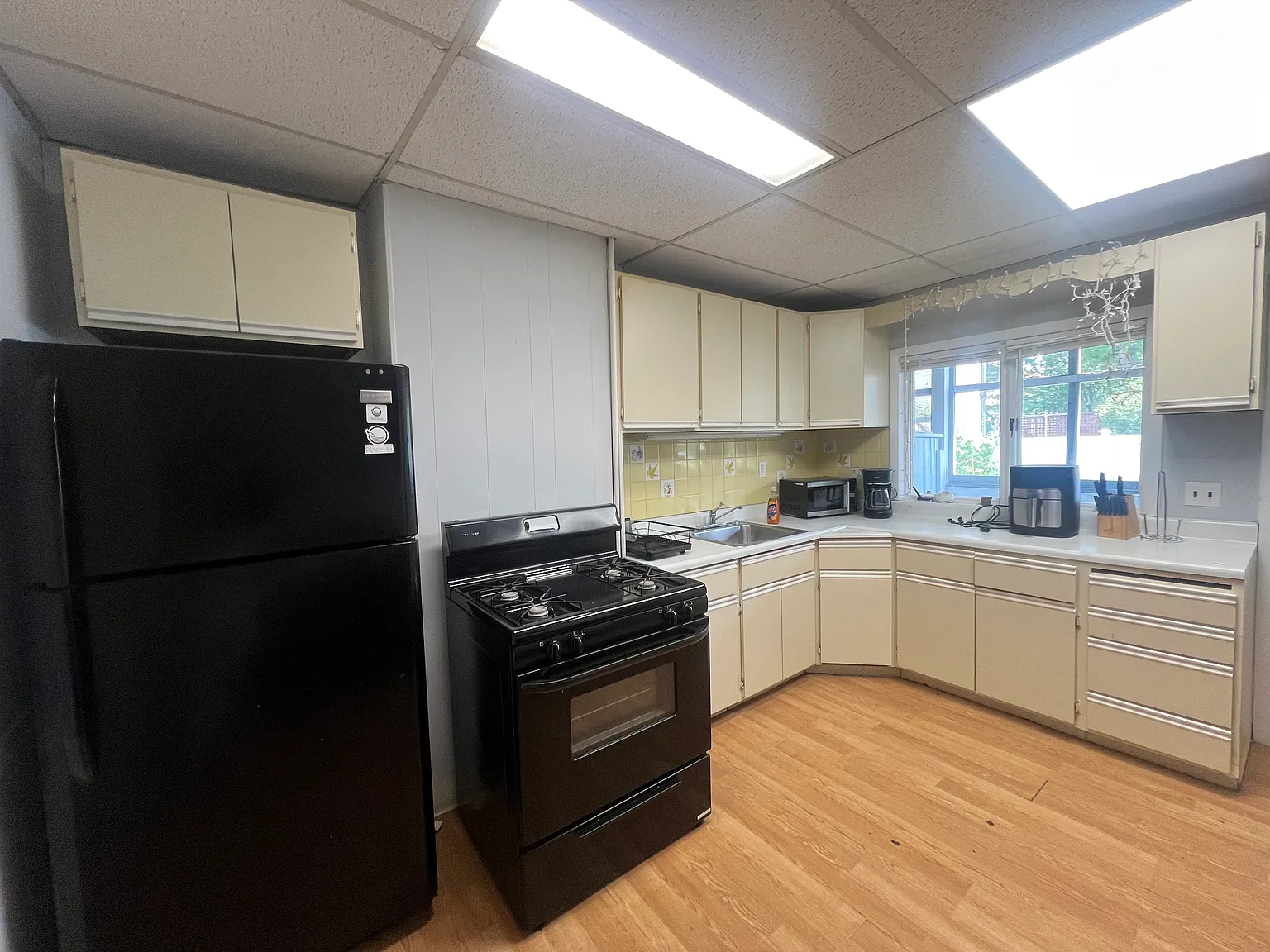 2 bed, $2,800 — Photo 3