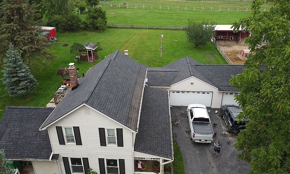 2nd image of 2890 W Buno Rd