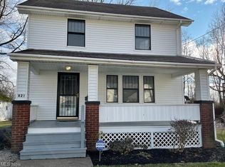 821 W 23rd St, Lorain, OH 44052