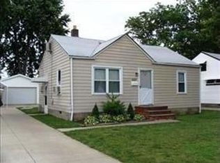 657 Quentin Rd, Eastlake, OH 44095