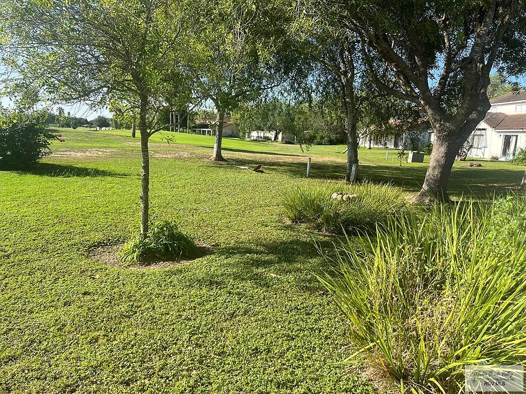 2 bed, 2.0 bath, 1840 sqft, $1,800 — Photo 4