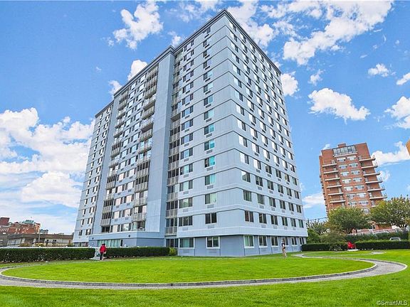 3rd image of 1 Strawberry Hill Ave APT 16C