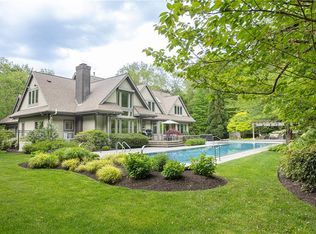 70 Pheasant Dr, East Greenwich, RI 02818