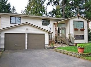 2520 NE 130th St A #A, Seattle, WA 98125