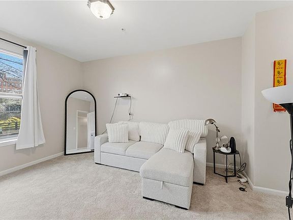 5th image of 1000 Providence Pl APT 162