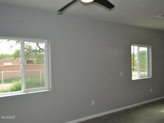 5th image of 1440 S Cherry Ave #2