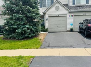2536 Carrolwood Rd, Naperville, IL 60540