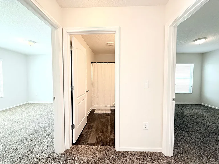 12306 Crossfield Dr — Photo 30