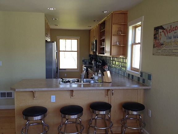 4th image of 11311 29th St NW