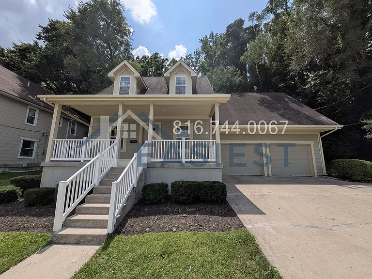 2801 Metropolitan Ave — Photo 1