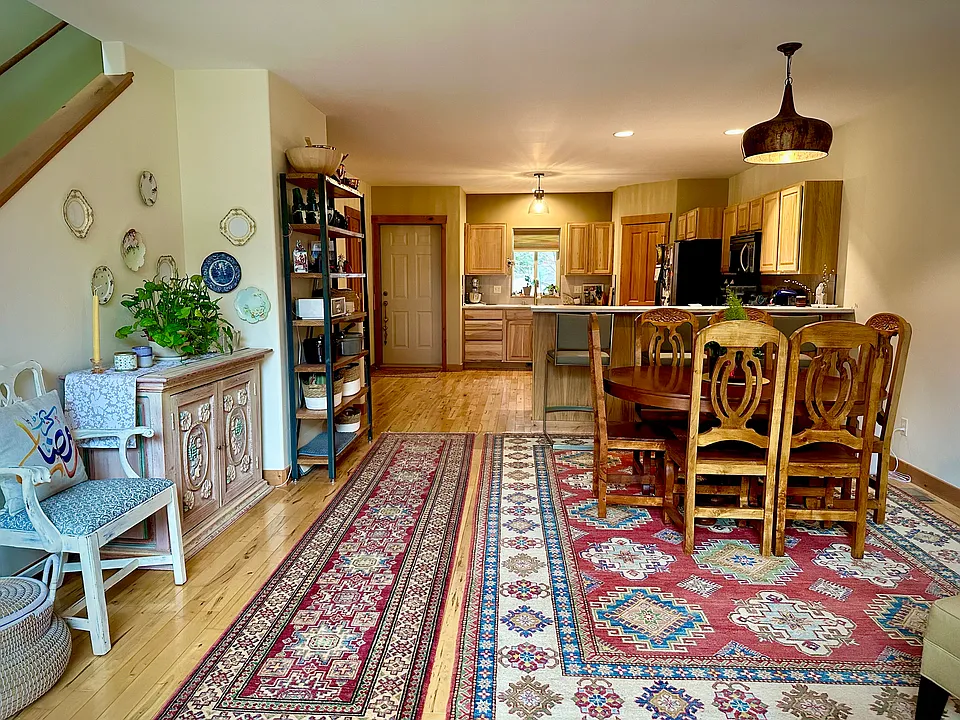 244 Donegan Rd
