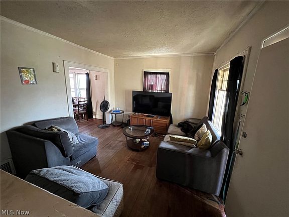 3rd image of 35 Palmer Ave