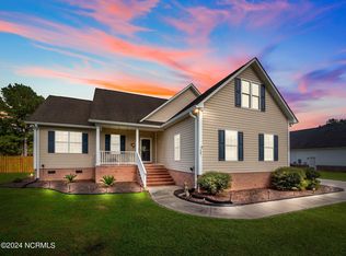 380 Knollwood Dr, Hampstead, NC 28443