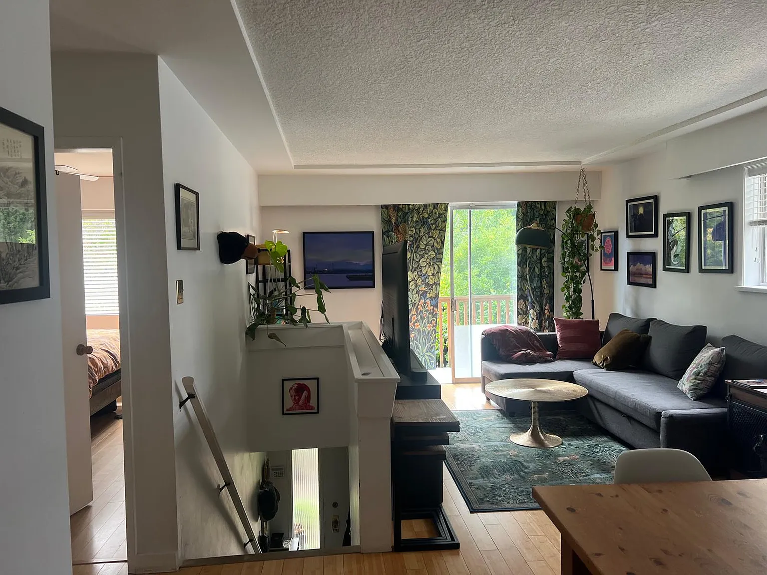 2129 William Street — Photo 1