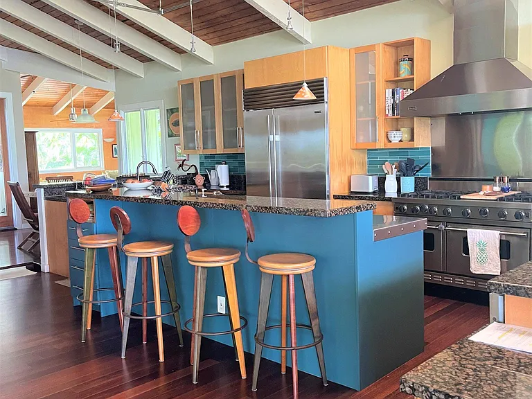 237 Poopoo Pl — Photo 2