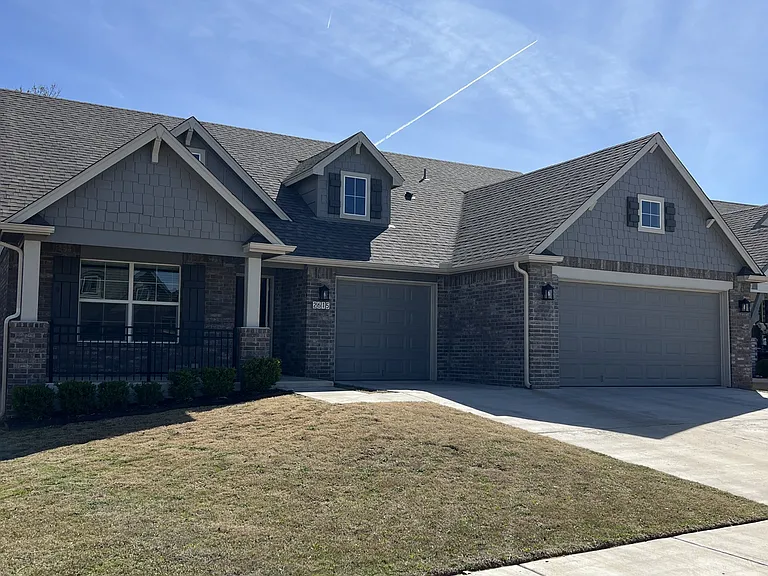 2615 W Baton Rouge Pl — Photo 3