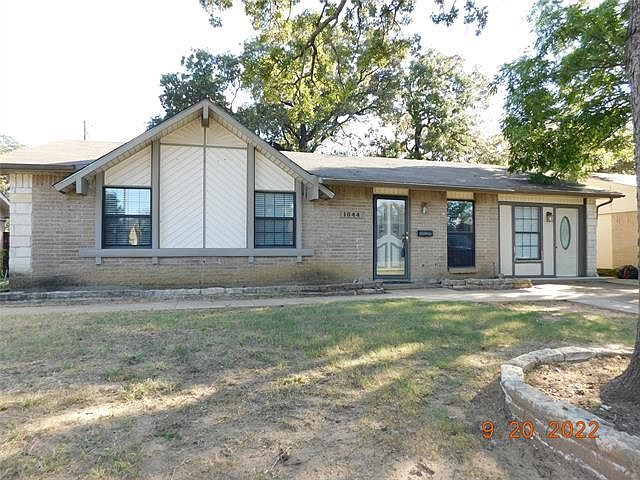 1st image of 1044 Brownwood Dr