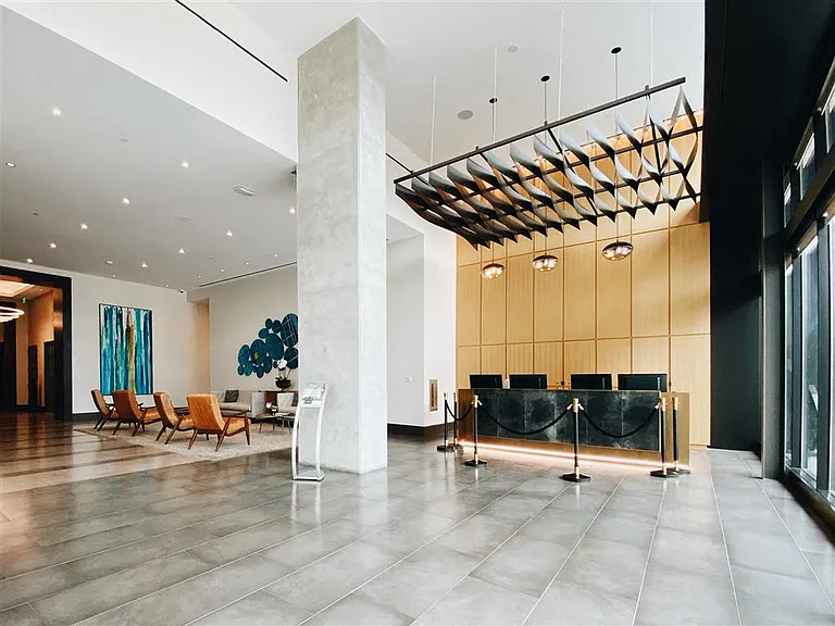 1200 Broadway — Photo 22