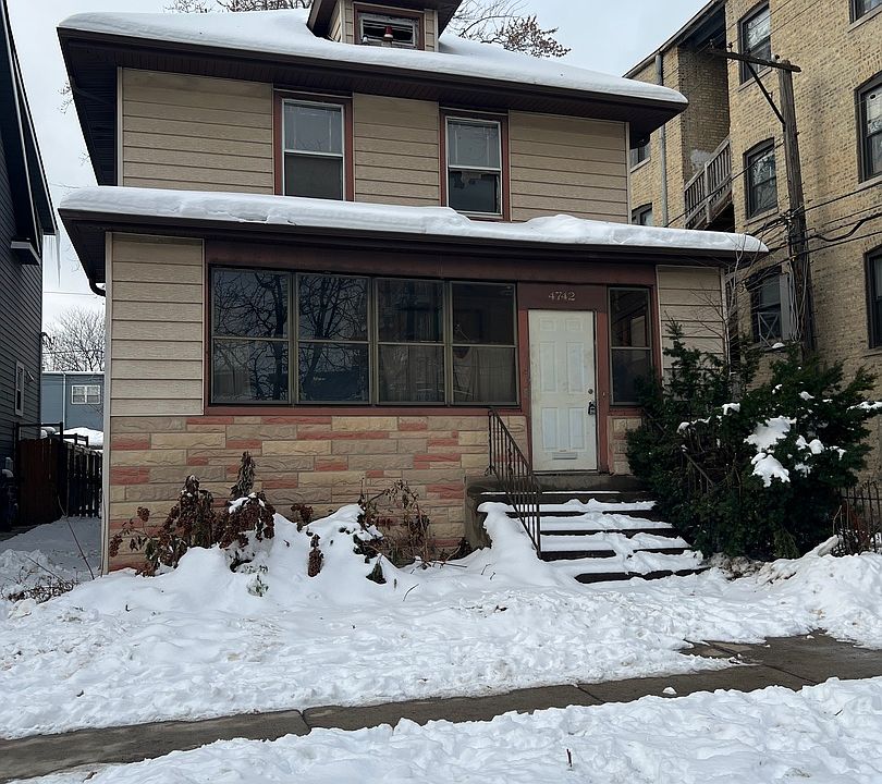 1st image of 4742 N Sacramento Ave
