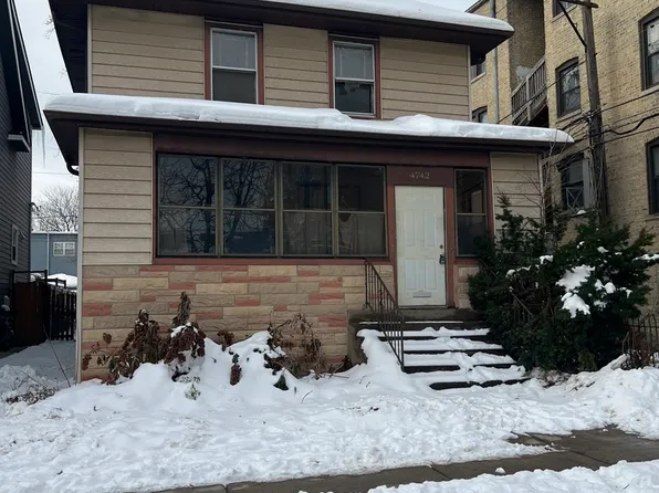 4742 N Sacramento Ave, Chicago, IL 60625