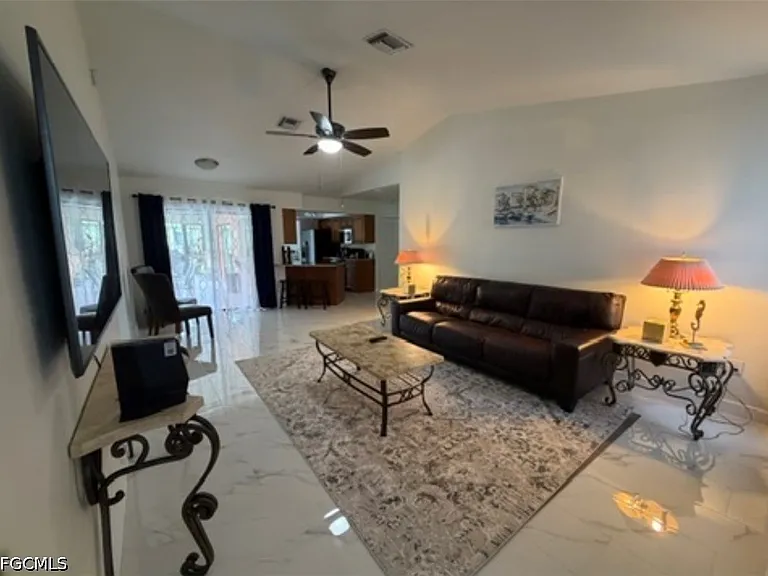 4509 SW 1st Pl — Photo 3