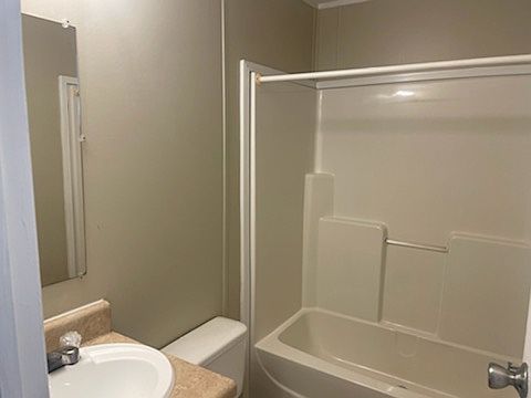 5th image of 175 Daisy St #A