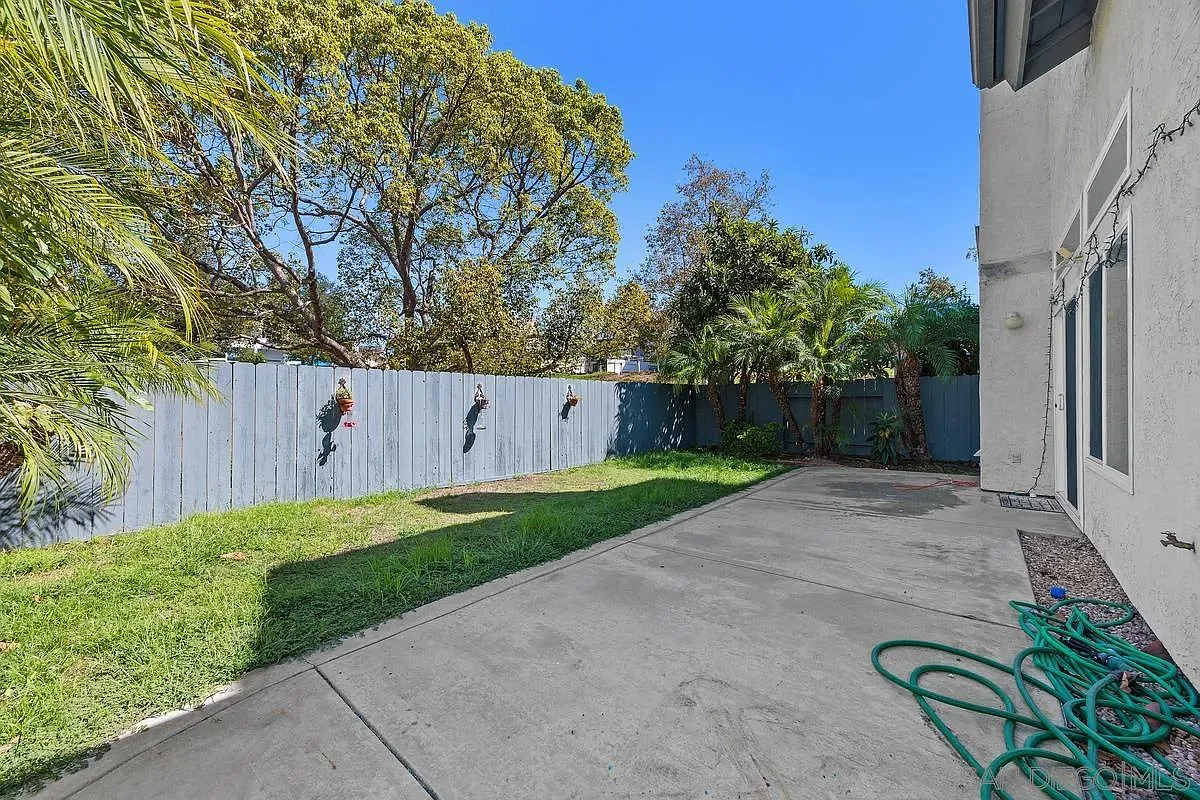 3 bed, 2.5 bath, 1444 sqft, $4,495 — Photo 4