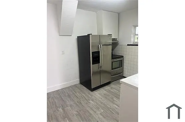 Building Photo - 1538 NW 66th St #2