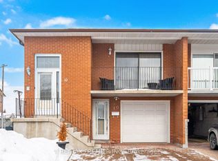 10 Sharpecroft Blvd, Toronto, ON M3J3G1