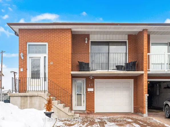 10 Sharpecroft Blvd, Toronto, ON M3J 3G1