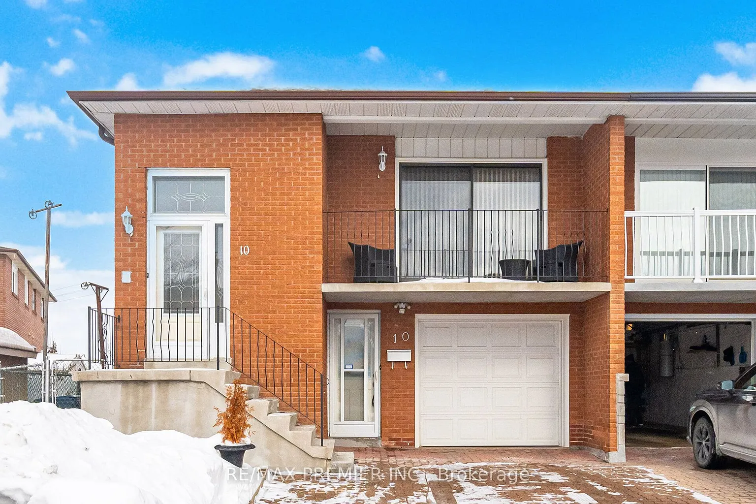 10 Sharpecroft Blvd photo 1