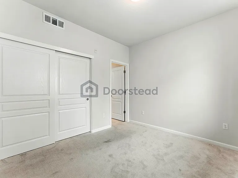 801 Jetty Dr — Photo 6