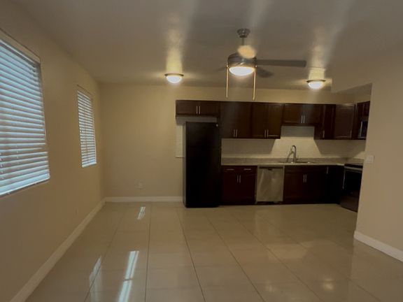 3rd image of 809 E Vogel Ave APT 32