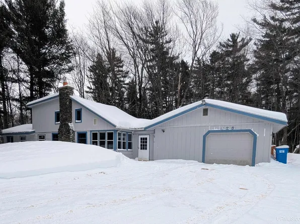 825 Brookton Rd, Marquette, MI 49855