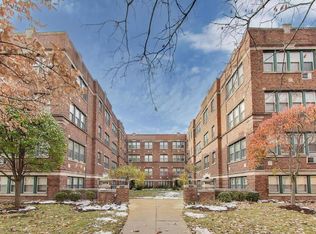 108 Lincoln Ave APT 2B, Riverside, IL 60546