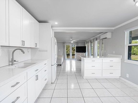 5th image of 3167 Stewart Rd