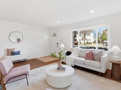 27 E Howell Ave, Alexandria, VA, 22301